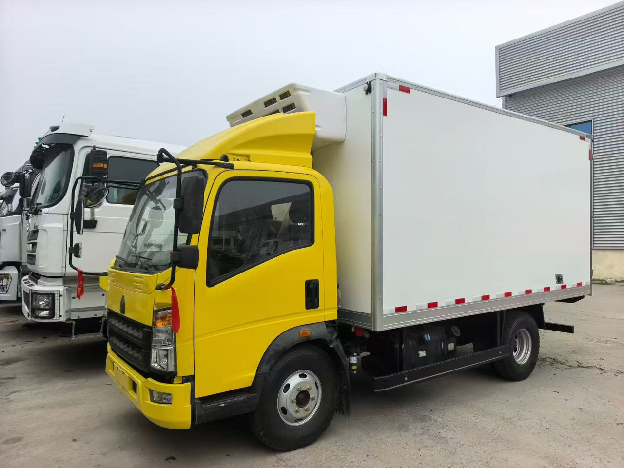 - Camion frigider: Foto 3 - Camion frigider: Foto 3