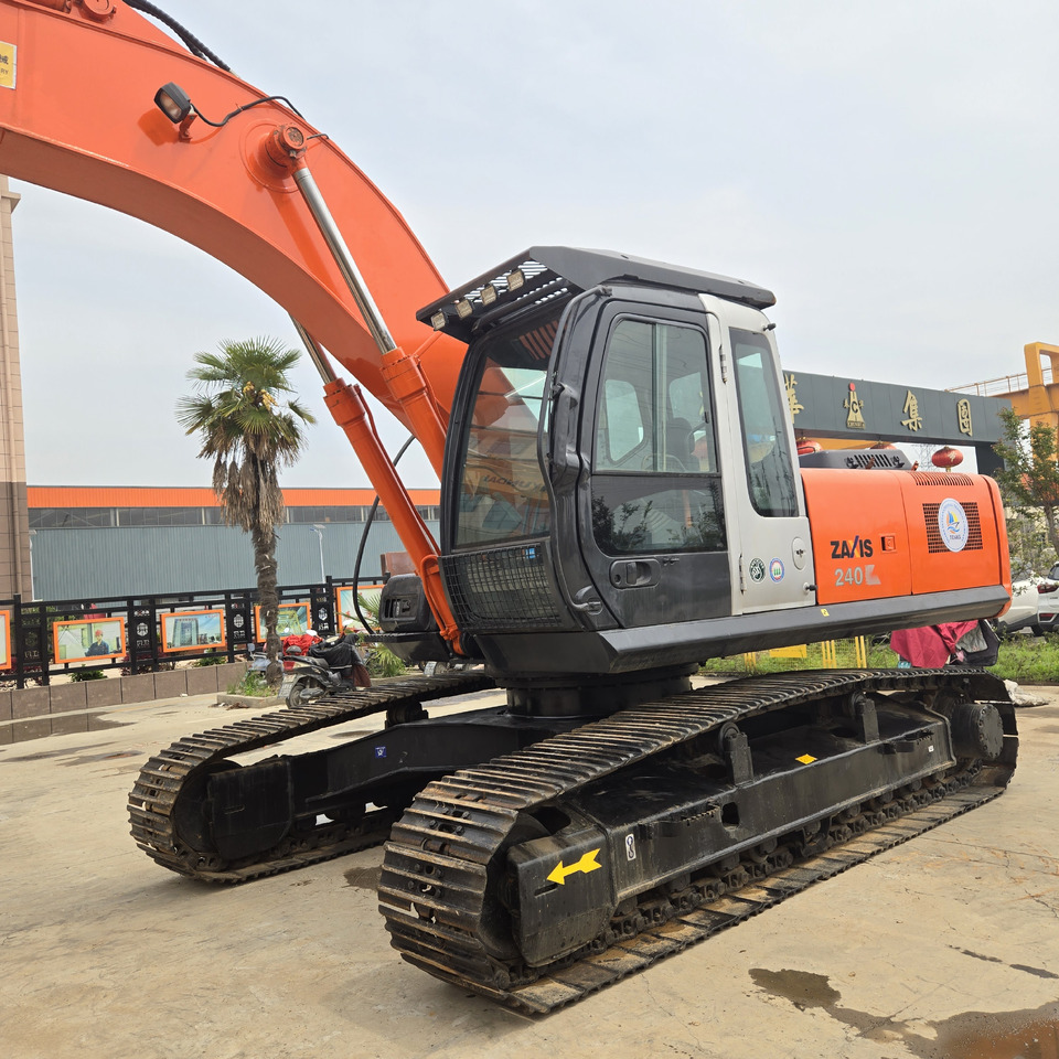 Hitachi ZX240 - Excavator pe şenile: Foto 4 Hitachi ZX240 - Excavator pe şenile: Foto 4