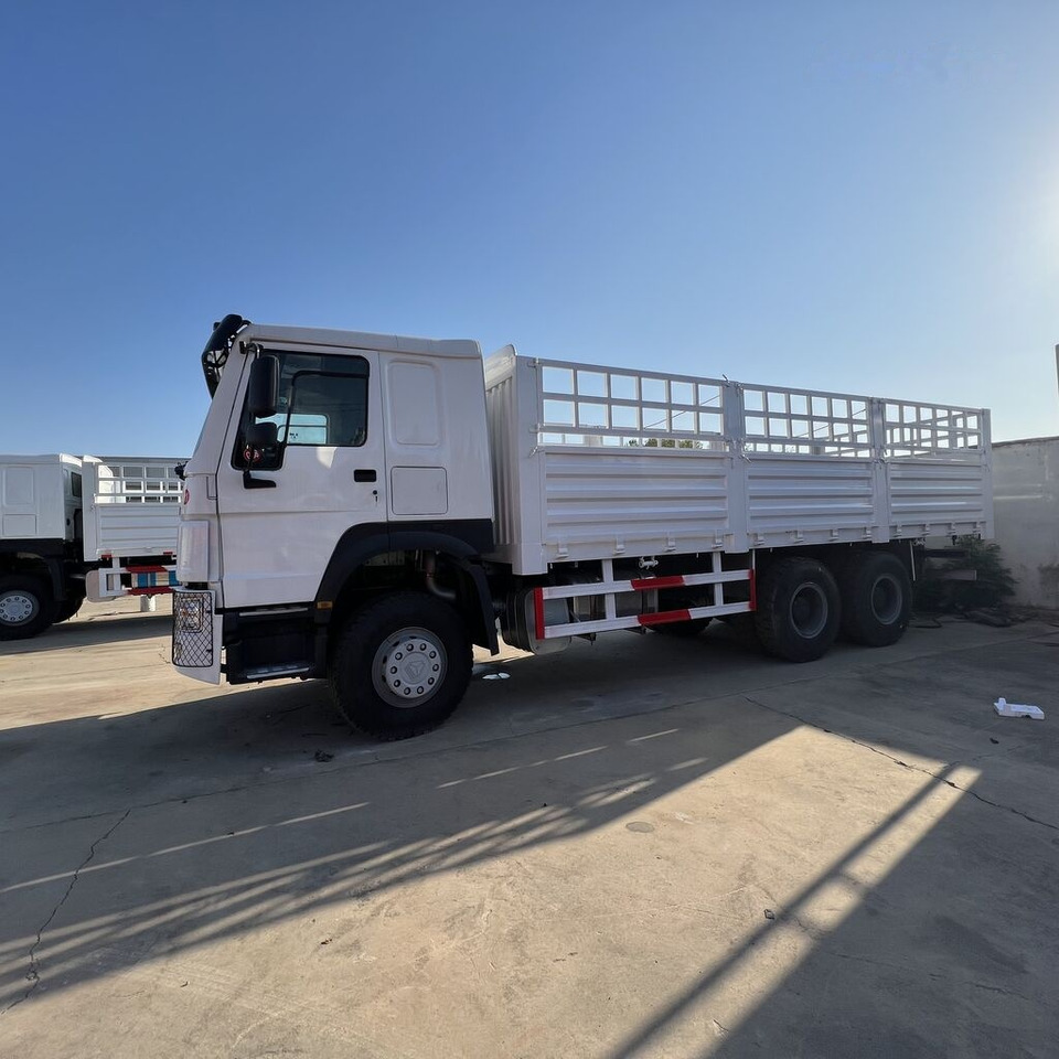 Howo 6*4 flatbed truck - Camion platformă: Foto 5 Howo 6*4 flatbed truck - Camion platformă: Foto 5