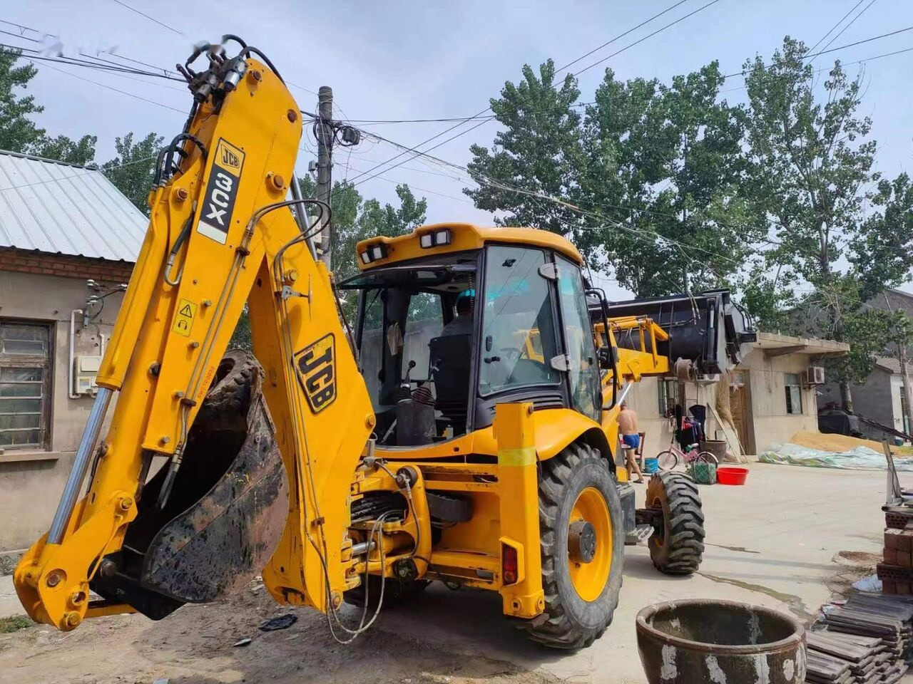 JCB 3CX - Buldoexcavator: Foto 1 JCB 3CX - Buldoexcavator: Foto 1