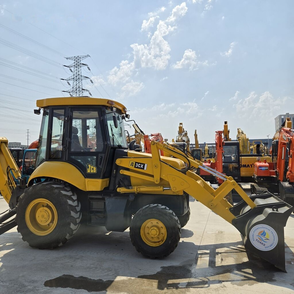 JCB 3CX - Buldoexcavator: Foto 4 JCB 3CX - Buldoexcavator: Foto 4