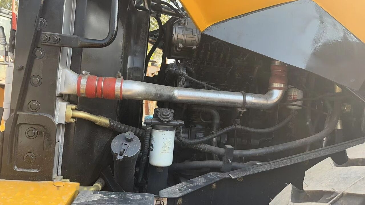 LiuGong 856H - Încărcător frontal pe pneuri: Foto 3 LiuGong 856H - Încărcător frontal pe pneuri: Foto 3