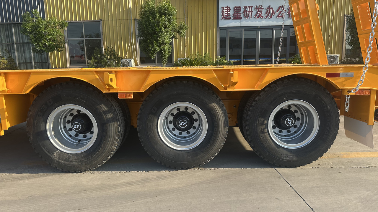 New low bed with hydraulic ladder - Semiremorcă platformă: Foto 5 New low bed with hydraulic ladder - Semiremorcă platformă: Foto 5