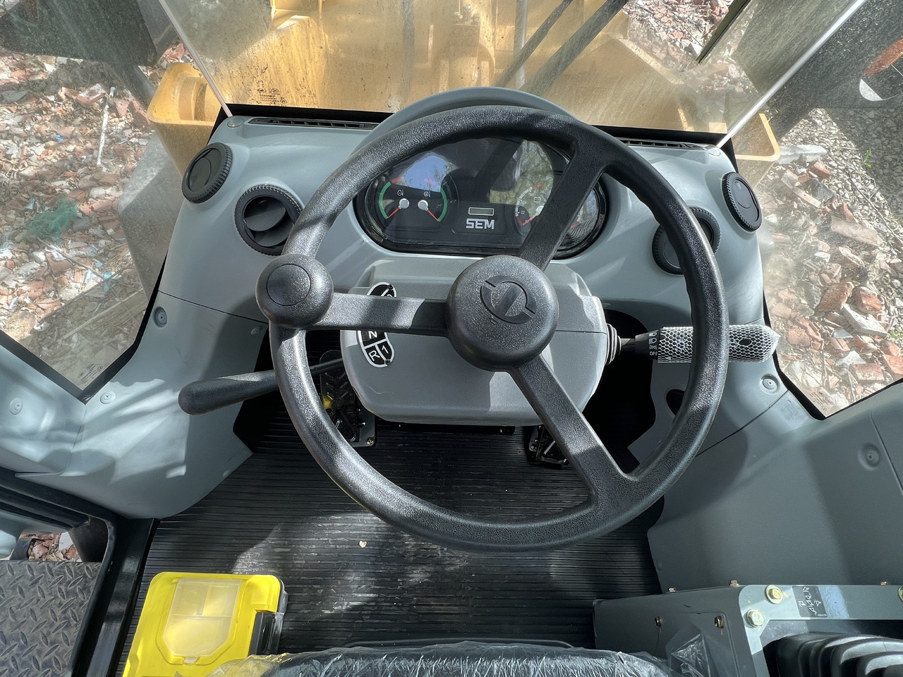Încărcător frontal pe pneuri nou SEM SEM636D: Foto 6
