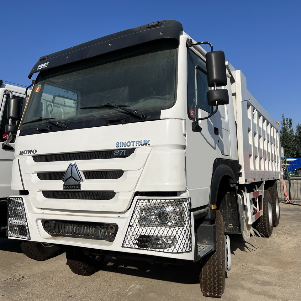 SINOTRUK HOWO - Camion basculantă: Foto 5 SINOTRUK HOWO - Camion basculantă: Foto 5