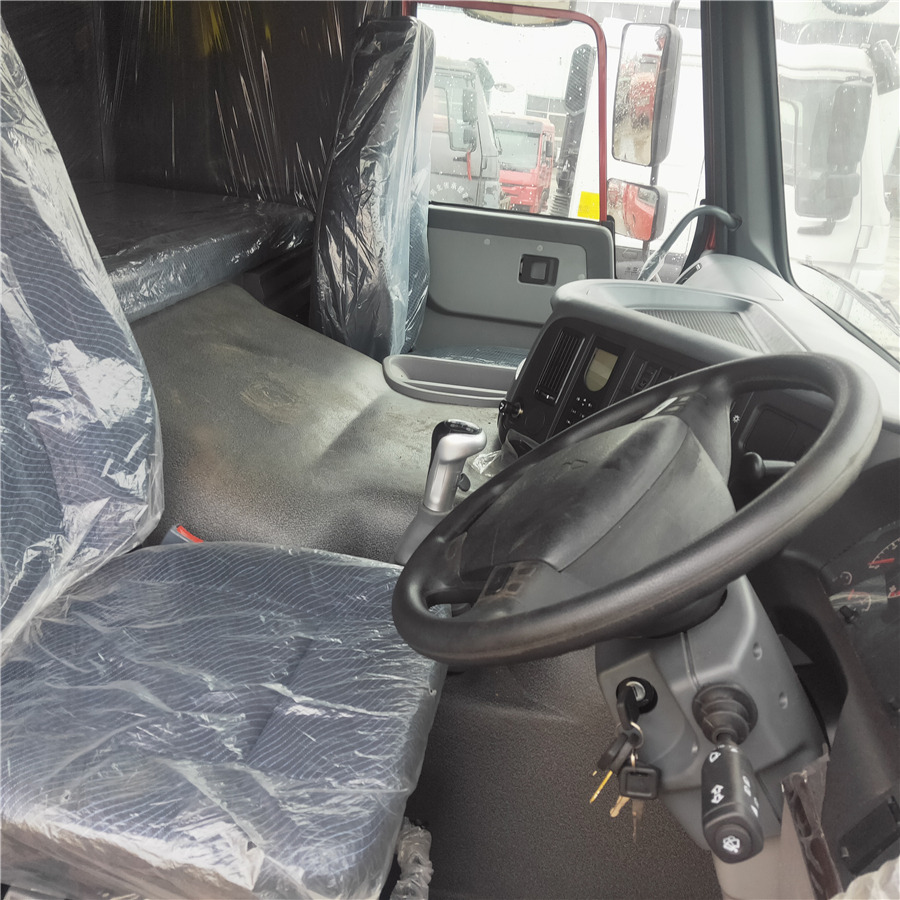 SINOTRUK HOWO - Camion basculantă: Foto 4 SINOTRUK HOWO - Camion basculantă: Foto 4