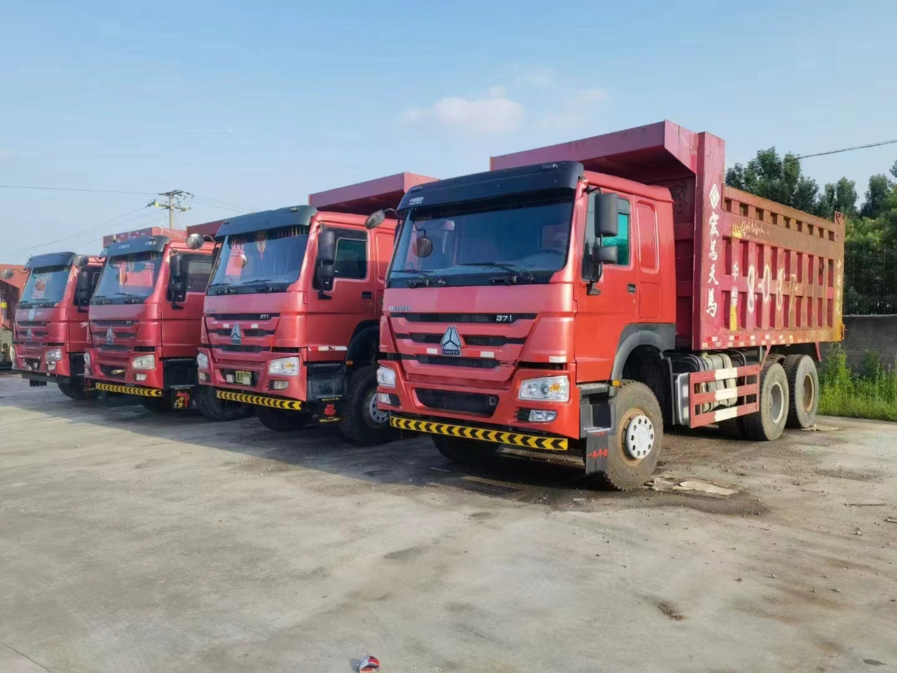 SINOTRUK HOWO - Camion basculantă: Foto 4 SINOTRUK HOWO - Camion basculantă: Foto 4