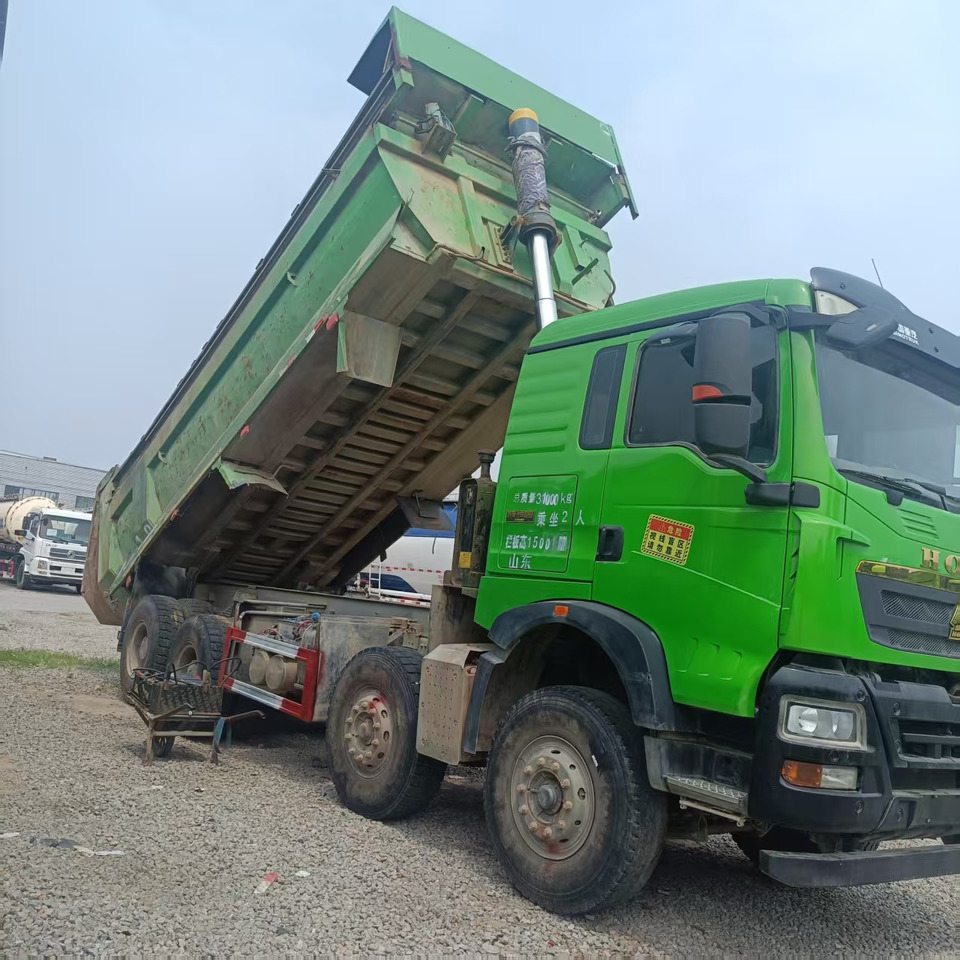 SINOTRUK HOWO - Camion basculantă: Foto 4 SINOTRUK HOWO - Camion basculantă: Foto 4
