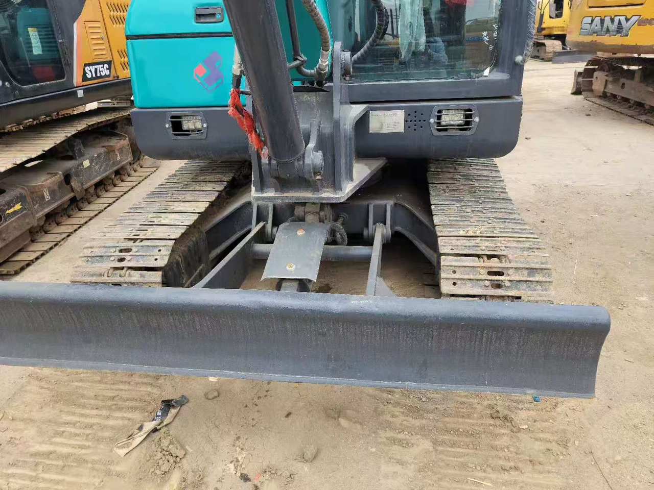 SUNWARD SWE60E - Excavator pe şenile: Foto 5 SUNWARD SWE60E - Excavator pe şenile: Foto 5
