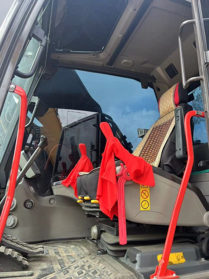 Volvo EC300D - Excavator pe şenile: Foto 2 Volvo EC300D - Excavator pe şenile: Foto 2