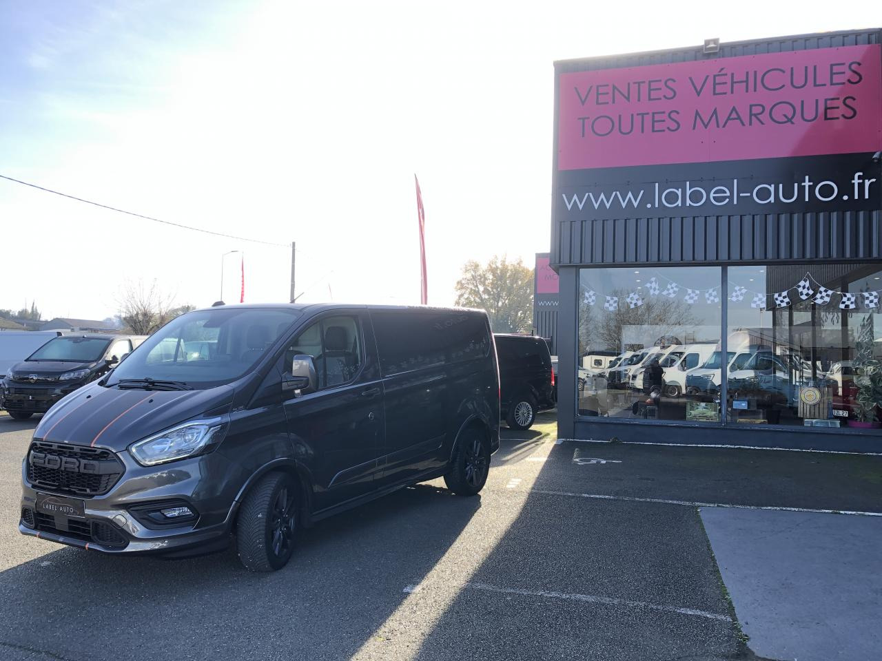 FORD Transit Custom 2.0 TDCi - 170 - BVA S&S TRANSIT CUSTOM FOURGON Fourgon 290 L1H1 Sport PHASE 2 - Dubă: Foto 5 FORD Transit Custom 2.0 TDCi - 170 - BVA S&S TRANSIT CUSTOM FOURGON Fourgon 290 L1H1 Sport PHASE 2 - Dubă: Foto 5