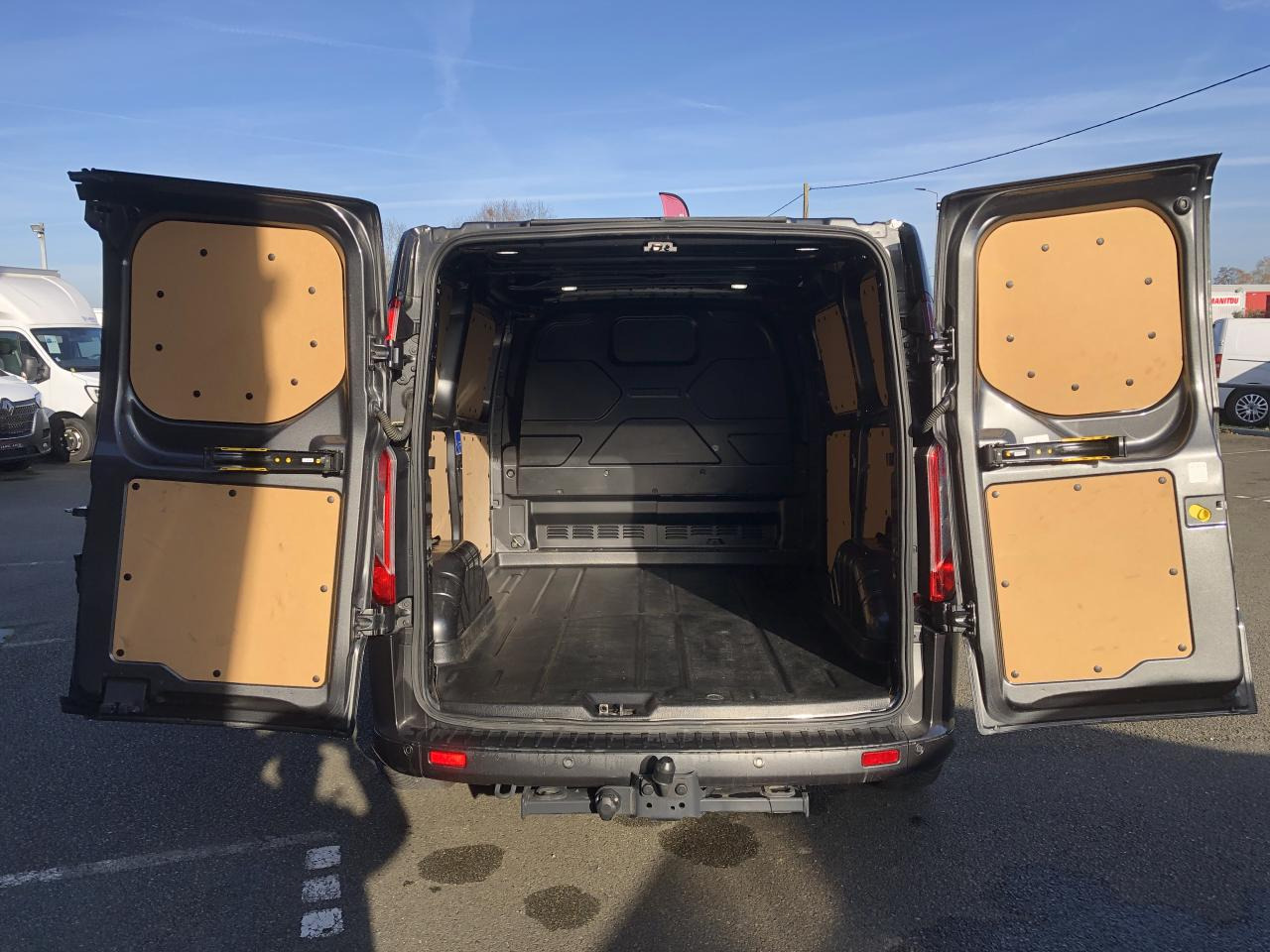 FORD Transit Custom 2.0 TDCi - 170 - BVA S&S TRANSIT CUSTOM FOURGON Fourgon 290 L1H1 Sport PHASE 2 - Dubă: Foto 2 FORD Transit Custom 2.0 TDCi - 170 - BVA S&S TRANSIT CUSTOM FOURGON Fourgon 290 L1H1 Sport PHASE 2 - Dubă: Foto 2