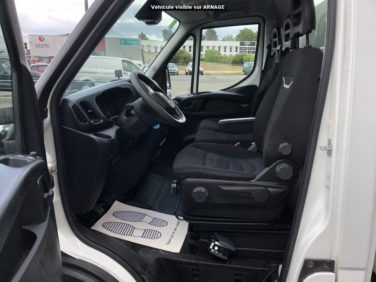 IVECO Daily 35 C 16H3.0 (Quad-Leaf) CHASSIS CABINE 2014 35C/35S Chassis cabine 35 C Epmt.3.75 PHASE 4 - Autoutilitară basculantă: Foto 5 IVECO Daily 35 C 16H3.0 (Quad-Leaf) CHASSIS CABINE 2014 35C/35S Chassis cabine 35 C Epmt.3.75 PHASE 4 - Autoutilitară basculantă: Foto 5