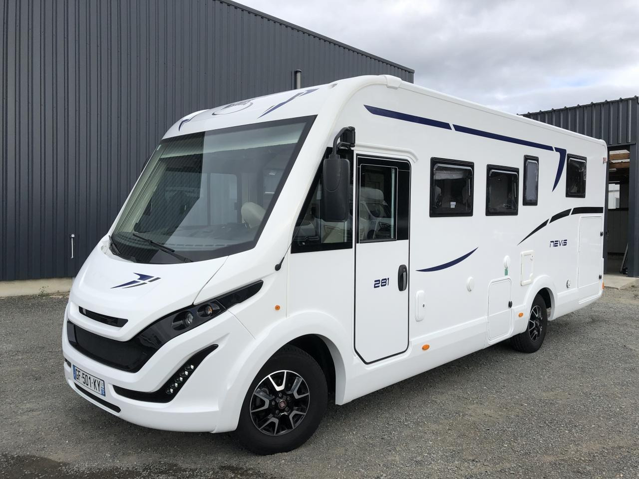 MC LOUIS NEVIS 281 - Autorulotă integrată: Foto 1 MC LOUIS NEVIS 281 - Autorulotă integrată: Foto 1