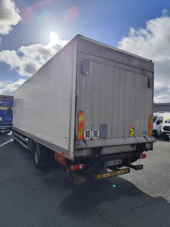 Renault Midlum 270.14 Fourgon Polyfond avec hayon rabattable - Camion furgon: Foto 4 Renault Midlum 270.14 Fourgon Polyfond avec hayon rabattable - Camion furgon: Foto 4