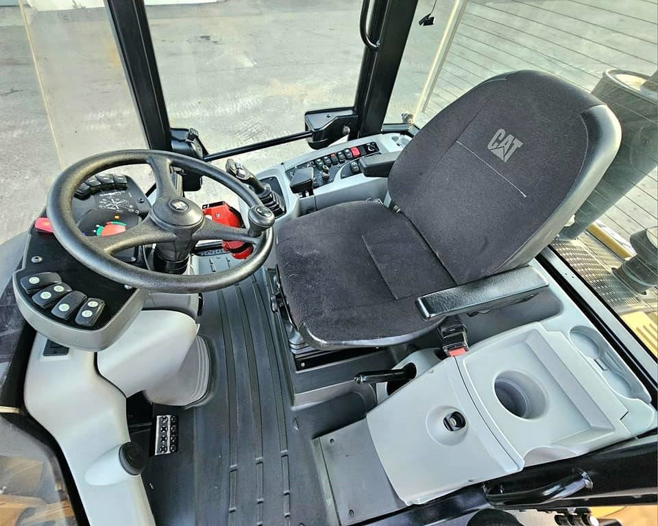 Încărcător frontal pe pneuri CAT 908 H 2: Foto 31 Încărcător frontal pe pneuri CAT 908 H 2: Foto 31