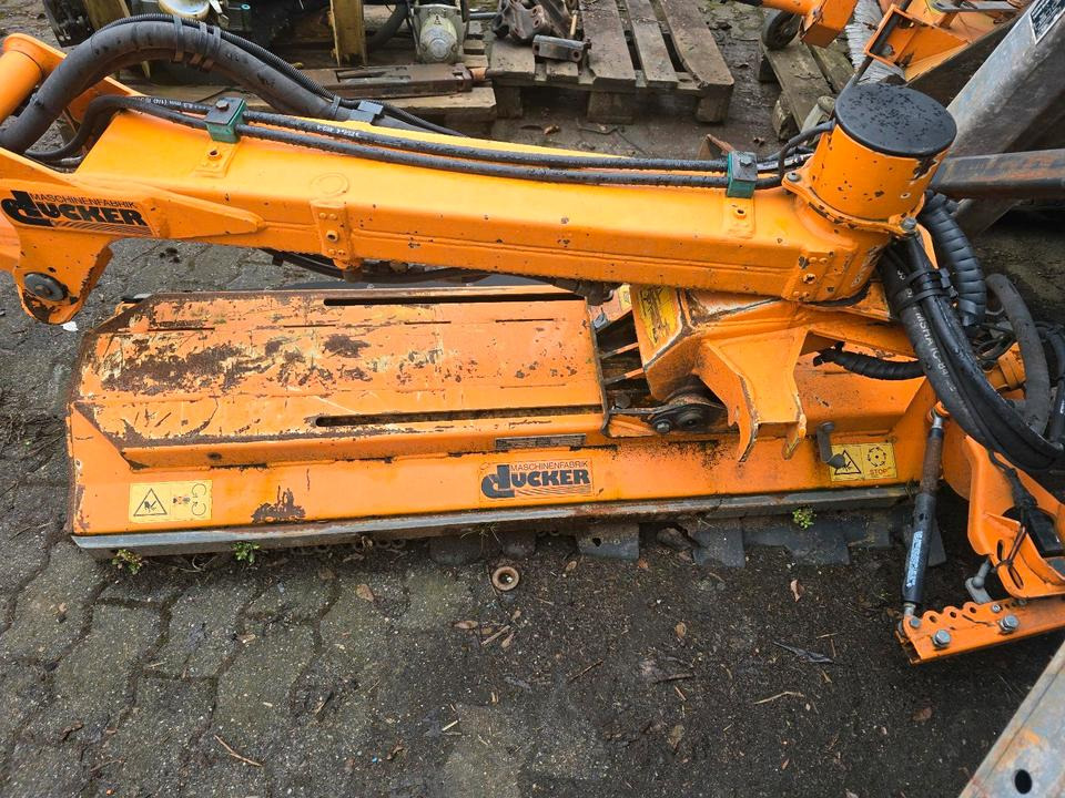 Dücker Randstreifenmäher vom DUA 800 700 Banketmäher Böschungsmäher Auslegemäher für Unimog Mulag Mähausleger - Tocător cu braţ: Foto 5 Dücker Randstreifenmäher vom DUA 800 700 Banketmäher Böschungsmäher Auslegemäher für Unimog Mulag Mähausleger - Tocător cu braţ: Foto 5