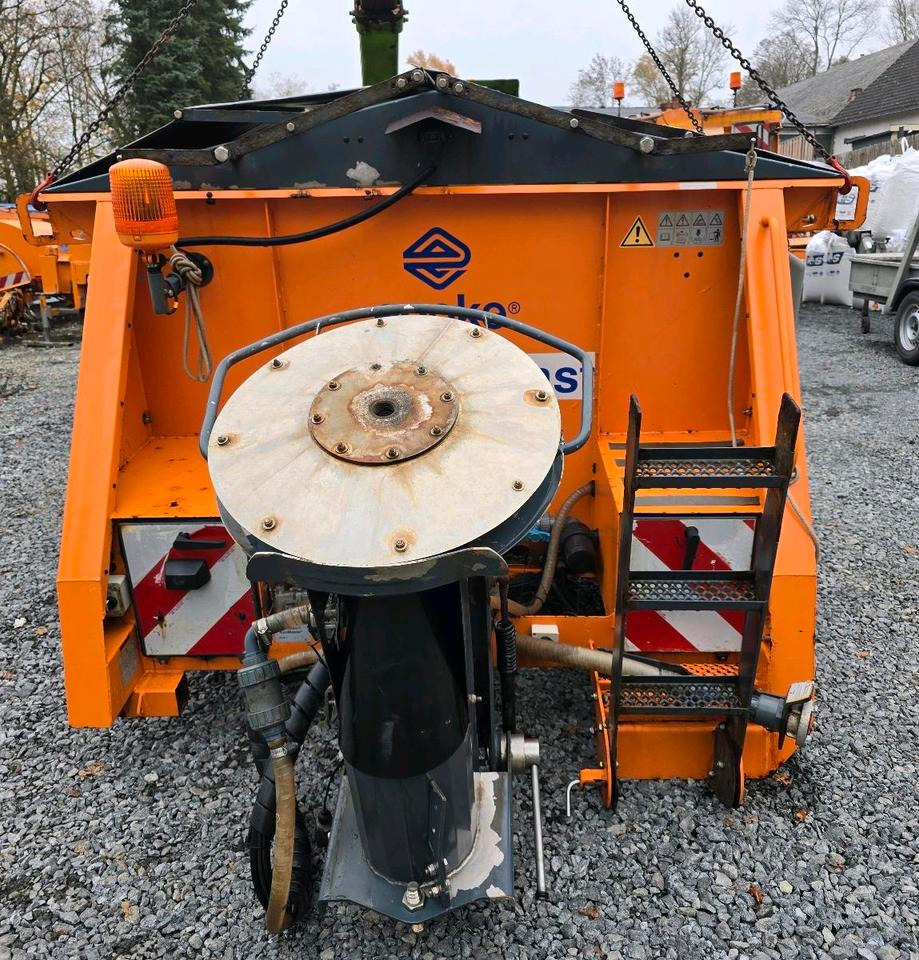 Epoke SH3101 Salzstreuer 1,3m3 Salzsilo passend für Multicar Tremo Lindner Winterdienst Aufbaustreuer Streuautomat Schmidt Küpper-Weisser - Sararita: Foto 5 Epoke SH3101 Salzstreuer 1,3m3 Salzsilo passend für Multicar Tremo Lindner Winterdienst Aufbaustreuer Streuautomat Schmidt Küpper-Weisser - Sararita: Foto 5