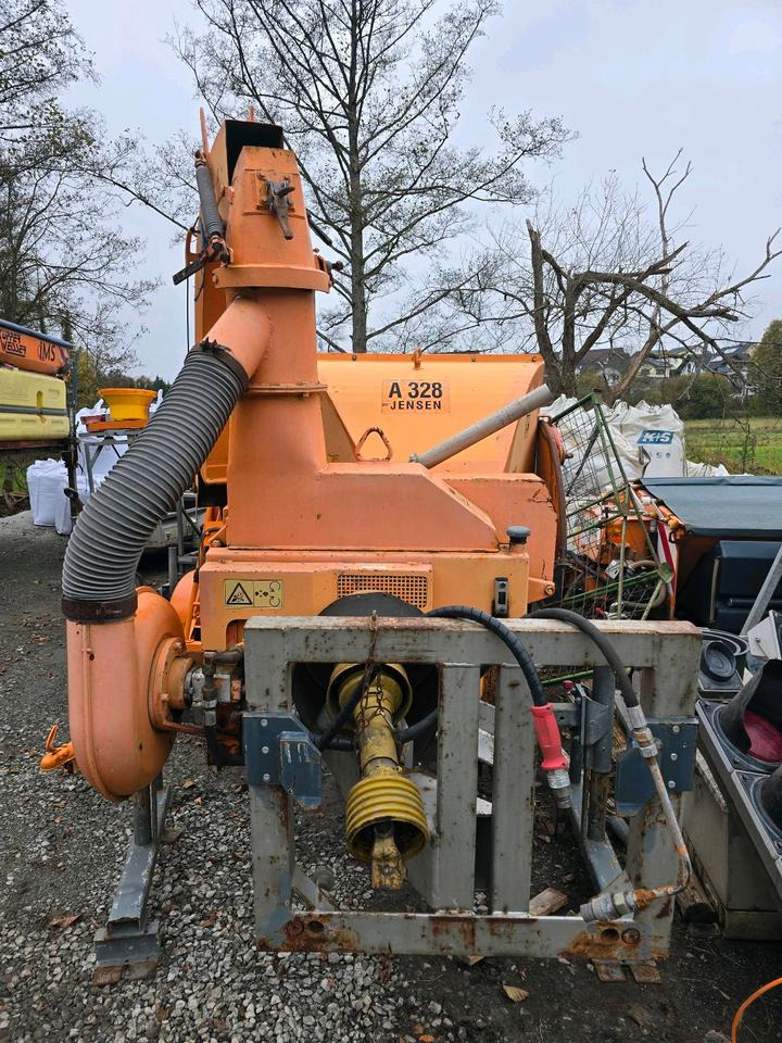 Jensen A328 Holhäcksler Holzhacker Holzschreder passend für Unimog 405 U 300 400 500 527 530 523 - Tocător de lemne: Foto 3 Jensen A328 Holhäcksler Holzhacker Holzschreder passend für Unimog 405 U 300 400 500 527 530 523 - Tocător de lemne: Foto 3