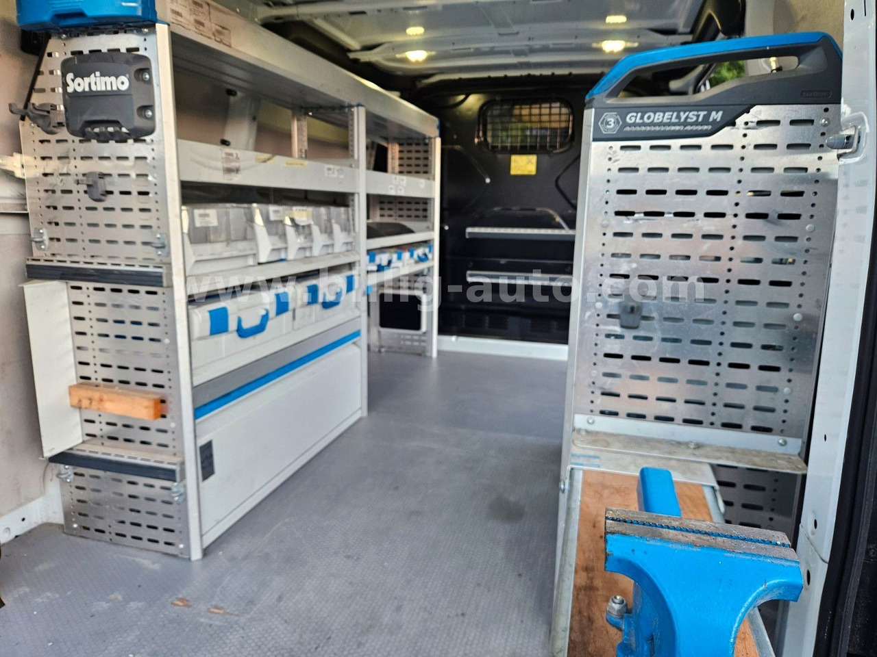 Ford Transit Custom Sortimo Werkstatt 1.Hd EU6 - Transport persoane: Foto 5 Ford Transit Custom Sortimo Werkstatt 1.Hd EU6 - Transport persoane: Foto 5