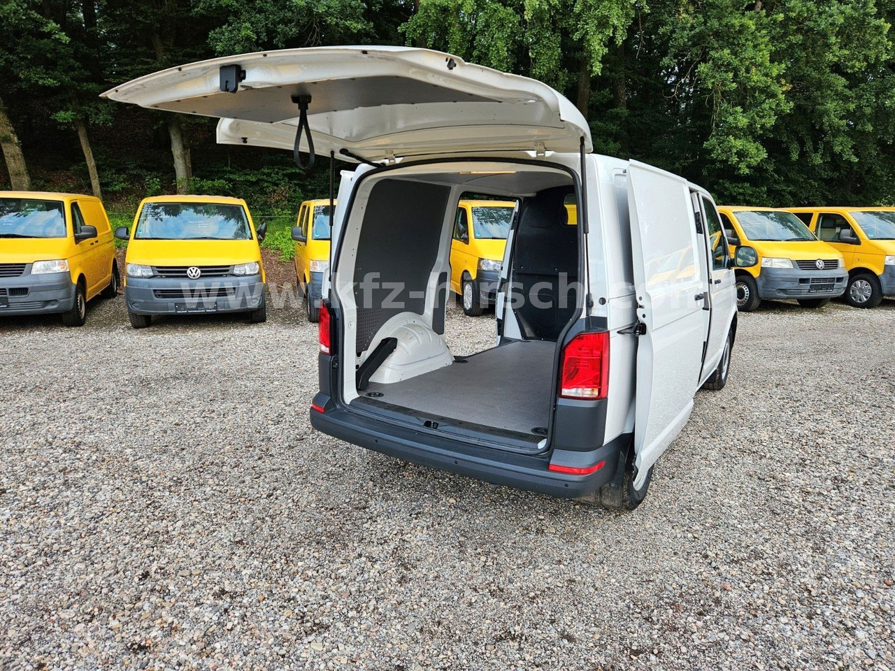 Volkswagen T6 2xSchiebetüre!org.3.557KM|1.Hd|110KW|2.0TDI| - Transport persoane: Foto 2 Volkswagen T6 2xSchiebetüre!org.3.557KM|1.Hd|110KW|2.0TDI| - Transport persoane: Foto 2