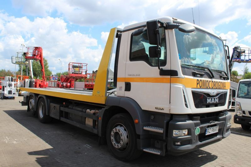 MAN TGM 26.340 Pomoc Drogowa Laweta - Maşină de tractare: Foto 2 MAN TGM 26.340 Pomoc Drogowa Laweta - Maşină de tractare: Foto 2