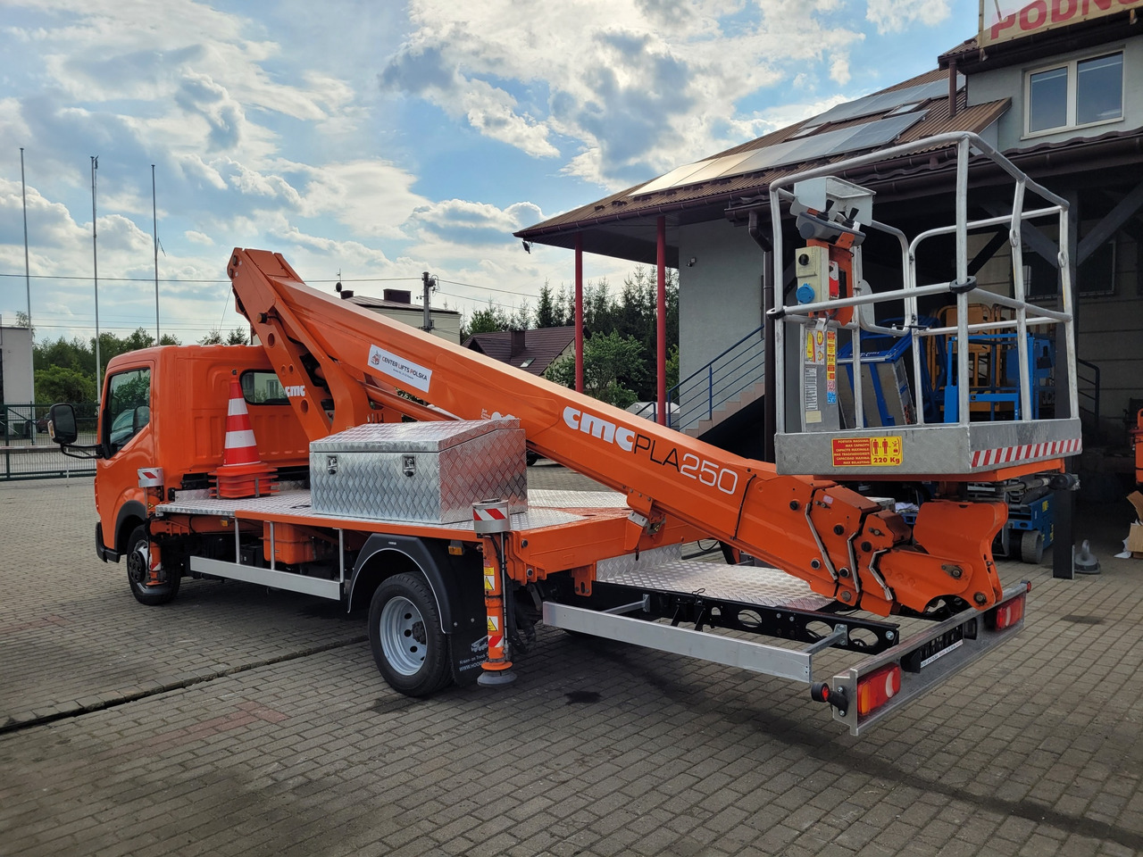 Renault Maxity podnośnik koszowy 25 m CMC PLA250 bucket truck boom lift - Camion cu nacela: Foto 5 Renault Maxity podnośnik koszowy 25 m CMC PLA250 bucket truck boom lift - Camion cu nacela: Foto 5