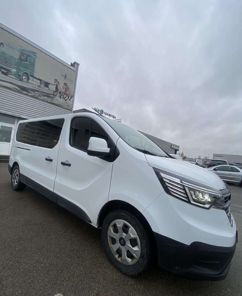 Renault Trafic - Microbuz, Transport persoane: Foto 3 Renault Trafic - Microbuz, Transport persoane: Foto 3