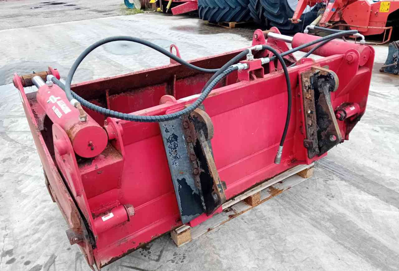 Redrock Allround 85-200 kuilhapper Volvo L30 aansl. voermachines - Echipamente pentru furaje: Foto 4 Redrock Allround 85-200 kuilhapper Volvo L30 aansl. voermachines - Echipamente pentru furaje: Foto 4