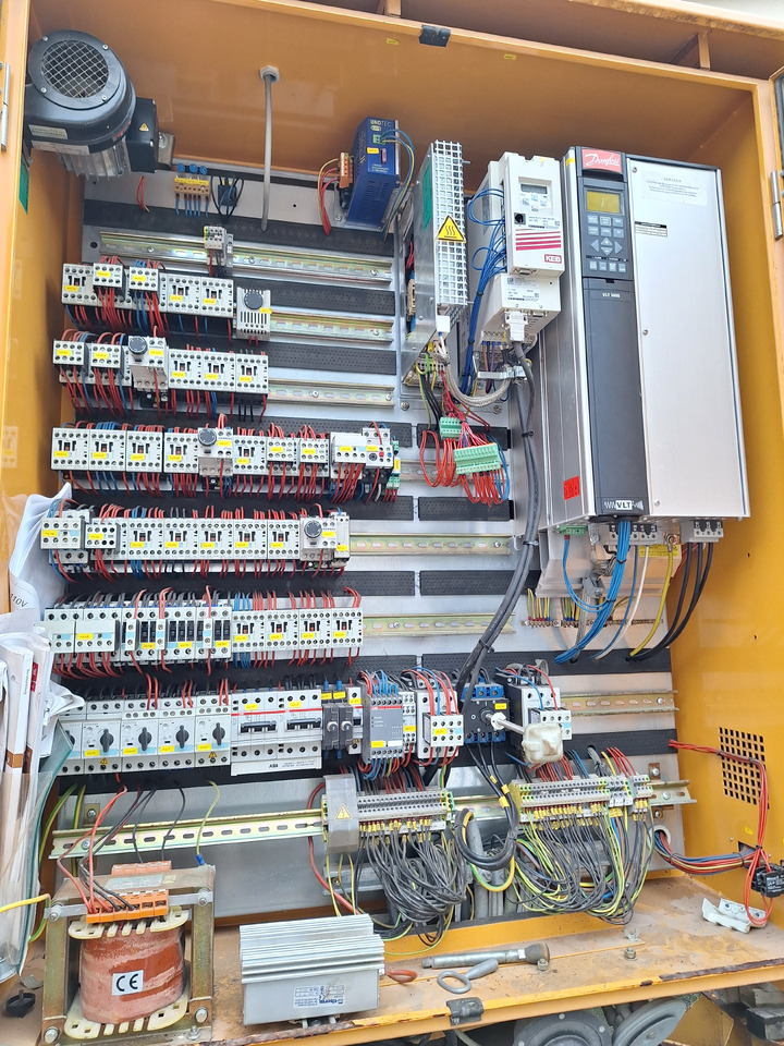 Liebherr 26H - Macara autoridicatoare: Foto 4 Liebherr 26H - Macara autoridicatoare: Foto 4