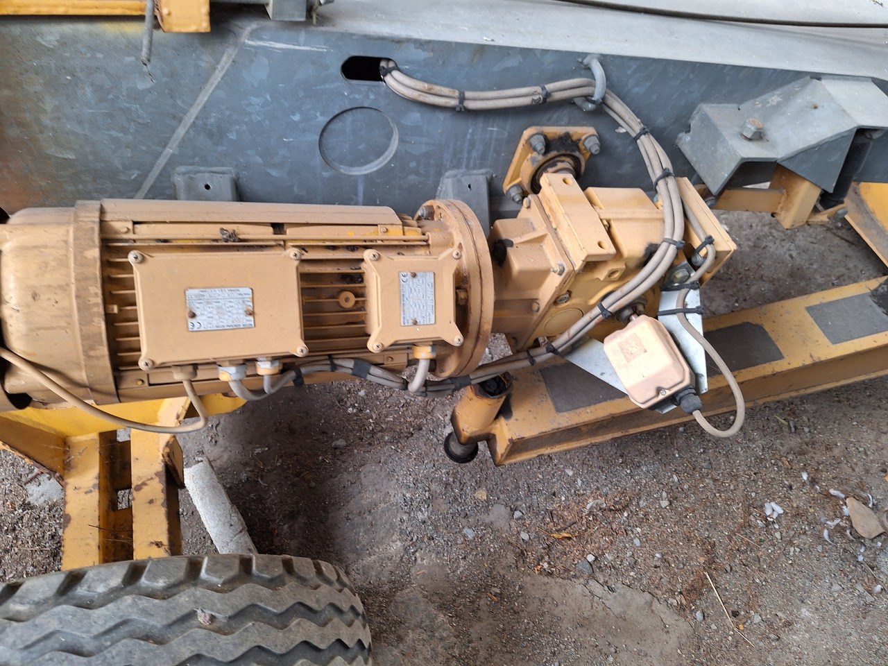 POTAIN HD10A - Macara autoridicatoare: Foto 5 POTAIN HD10A - Macara autoridicatoare: Foto 5