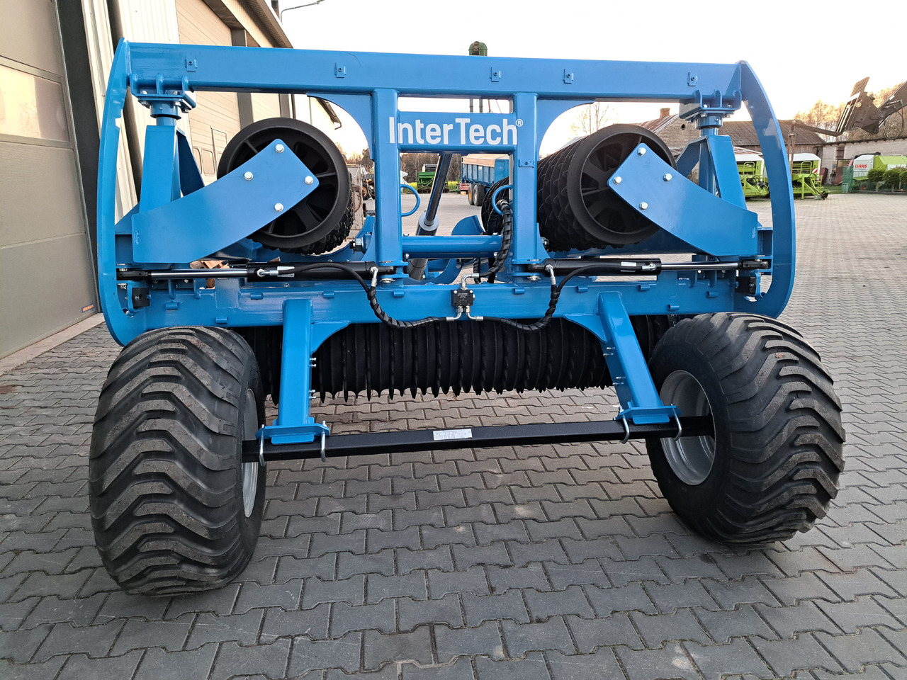 INTER-TECH 5.3m - Compactor agricola: Foto 3 INTER-TECH 5.3m - Compactor agricola: Foto 3