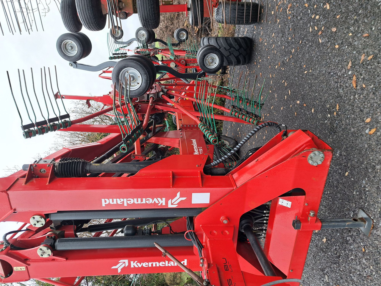 Kverneland 97150c - Maşină de întors fânul: Foto 2 Kverneland 97150c - Maşină de întors fânul: Foto 2