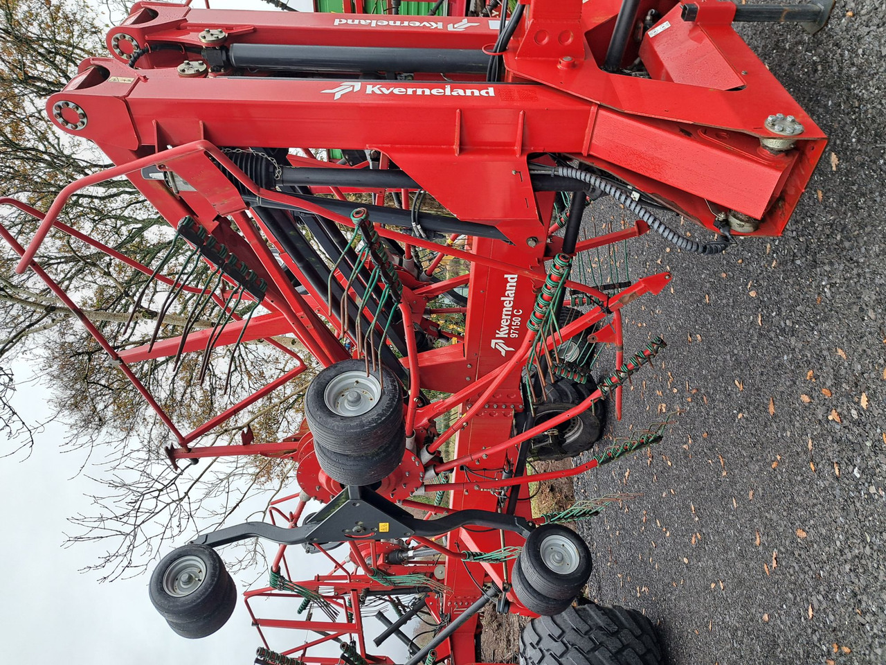 Kverneland 97150c - Maşină de întors fânul: Foto 1 Kverneland 97150c - Maşină de întors fânul: Foto 1