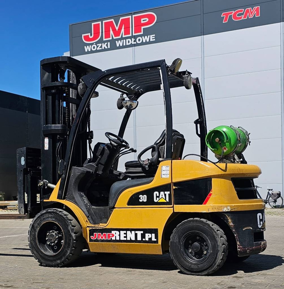 CAT GP 30 N - Stivuitor GPL: Foto 4 CAT GP 30 N - Stivuitor GPL: Foto 4