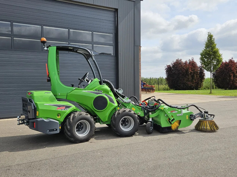 Avant 645i Rental mini-shovel - Mini încărcător pe şenile: Foto 3 Avant 645i Rental mini-shovel - Mini încărcător pe şenile: Foto 3