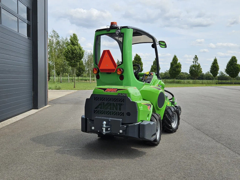 Avant E527 Rental mini-shovel - Mini încărcător pe şenile: Foto 4 Avant E527 Rental mini-shovel - Mini încărcător pe şenile: Foto 4