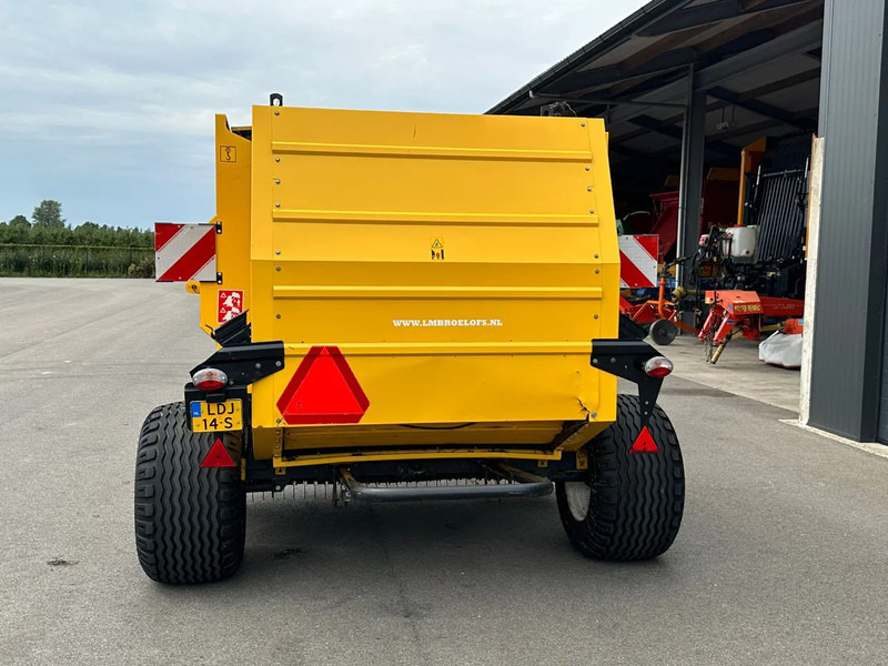 Utilaje agricole New Holland BR6090 balenpers: Foto 6 Utilaje agricole New Holland BR6090 balenpers: Foto 6