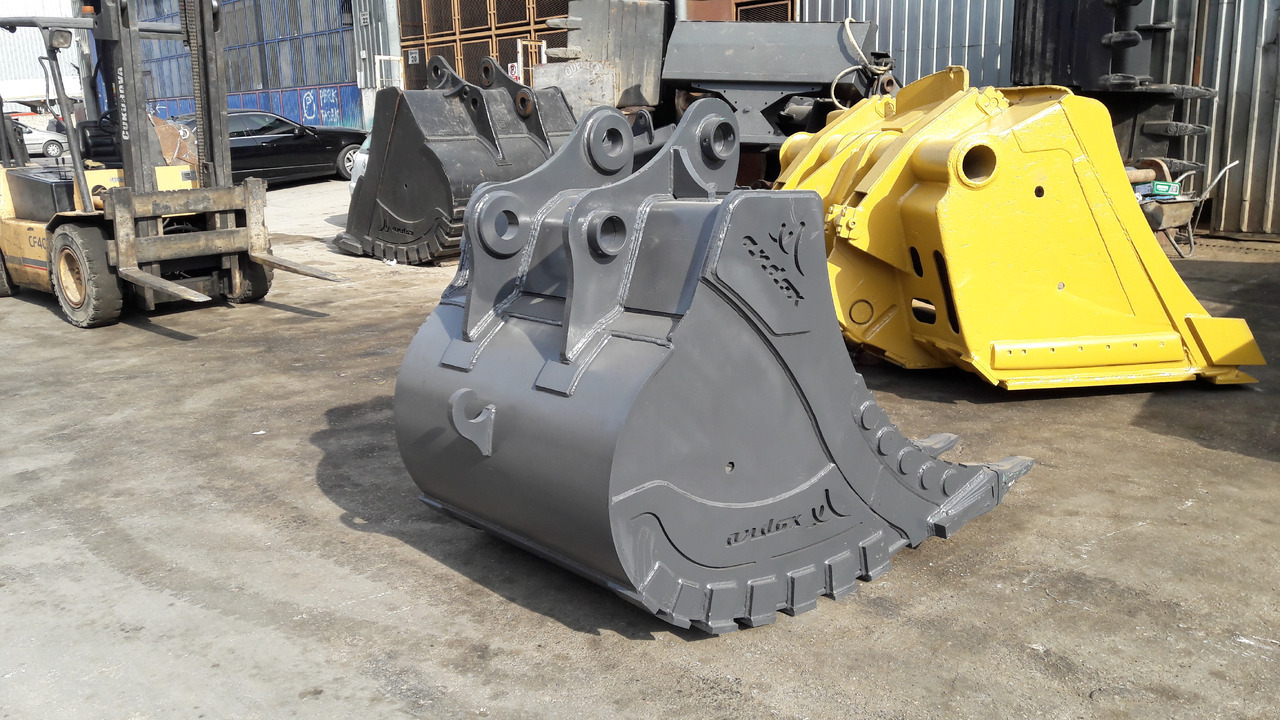 KOMATSU - Cupă excavator pentru Utilaje constructii: Foto 1 KOMATSU - Cupă excavator pentru Utilaje constructii: Foto 1