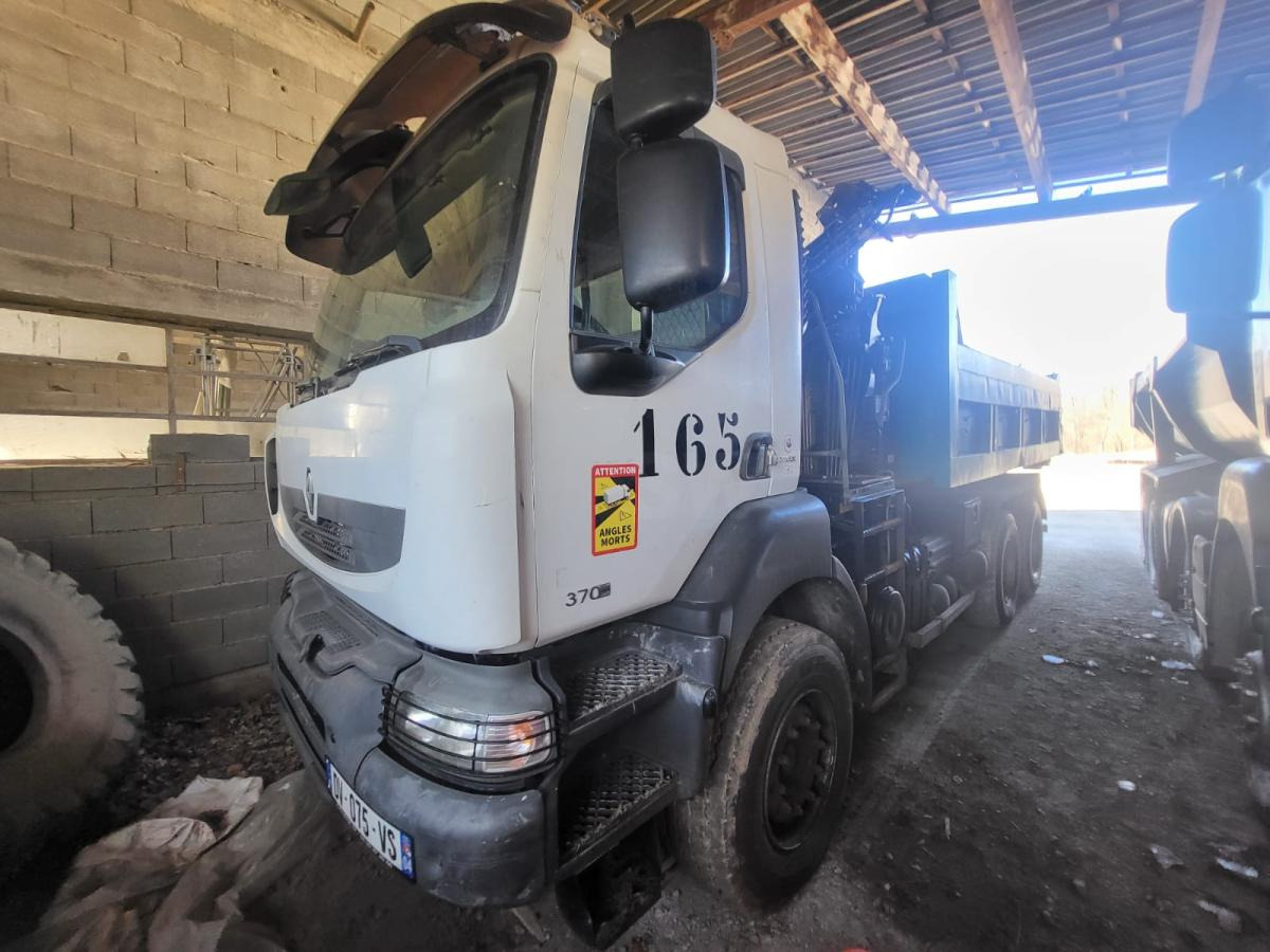 Renault 370.32 DXI - Camion basculantă, Camion cu macara: Foto 2 Renault 370.32 DXI - Camion basculantă, Camion cu macara: Foto 2