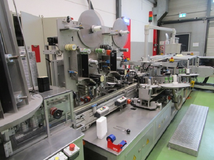 BECHER ETIKETTIERANLAGE SCHLEUTER GU 4S 6 - Maşina de ambalat: Foto 5 BECHER ETIKETTIERANLAGE SCHLEUTER GU 4S 6 - Maşina de ambalat: Foto 5