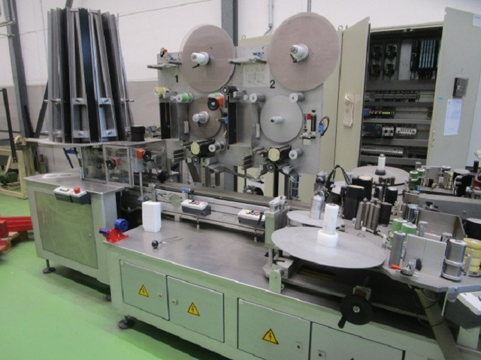 BECHER ETIKETTIERANLAGE SCHLEUTER GU 4S 6 - Maşina de ambalat: Foto 4 BECHER ETIKETTIERANLAGE SCHLEUTER GU 4S 6 - Maşina de ambalat: Foto 4