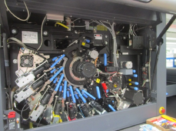 Mașină de tipar digital HP INDIGO 7500 Digital Press: Foto 12 Mașină de tipar digital HP INDIGO 7500 Digital Press: Foto 12