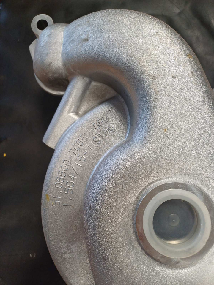 MAN OE - Pompă de lichid de răcire: Foto 3 MAN OE - Pompă de lichid de răcire: Foto 3