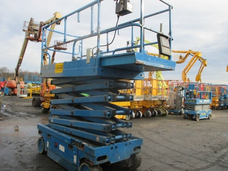 Haulotte Compact 14 - Platforma foarfeca: Foto 4 Haulotte Compact 14 - Platforma foarfeca: Foto 4