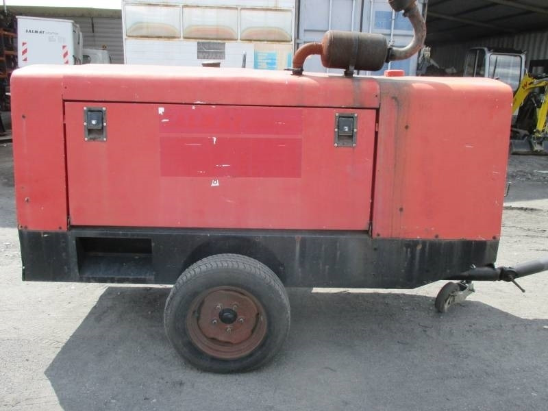 Lincoln E 500 S - Echipamente pentru sudare: Foto 2 Lincoln E 500 S - Echipamente pentru sudare: Foto 2