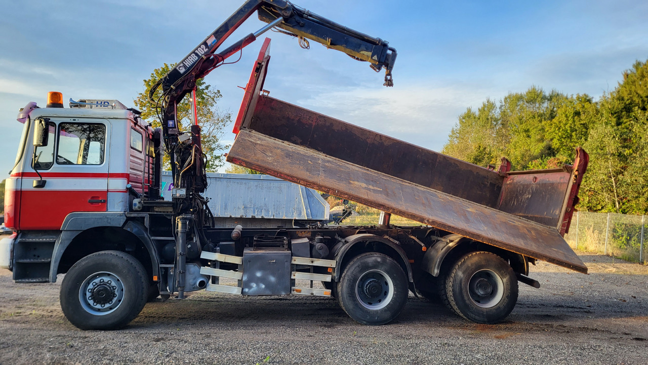 Camion basculantă pentru transport de materialelor în vrac MAN 33.414 6X6 HIAB 102 33.414: Foto 7 Camion basculantă pentru transport de materialelor în vrac MAN 33.414 6X6 HIAB 102 33.414: Foto 7