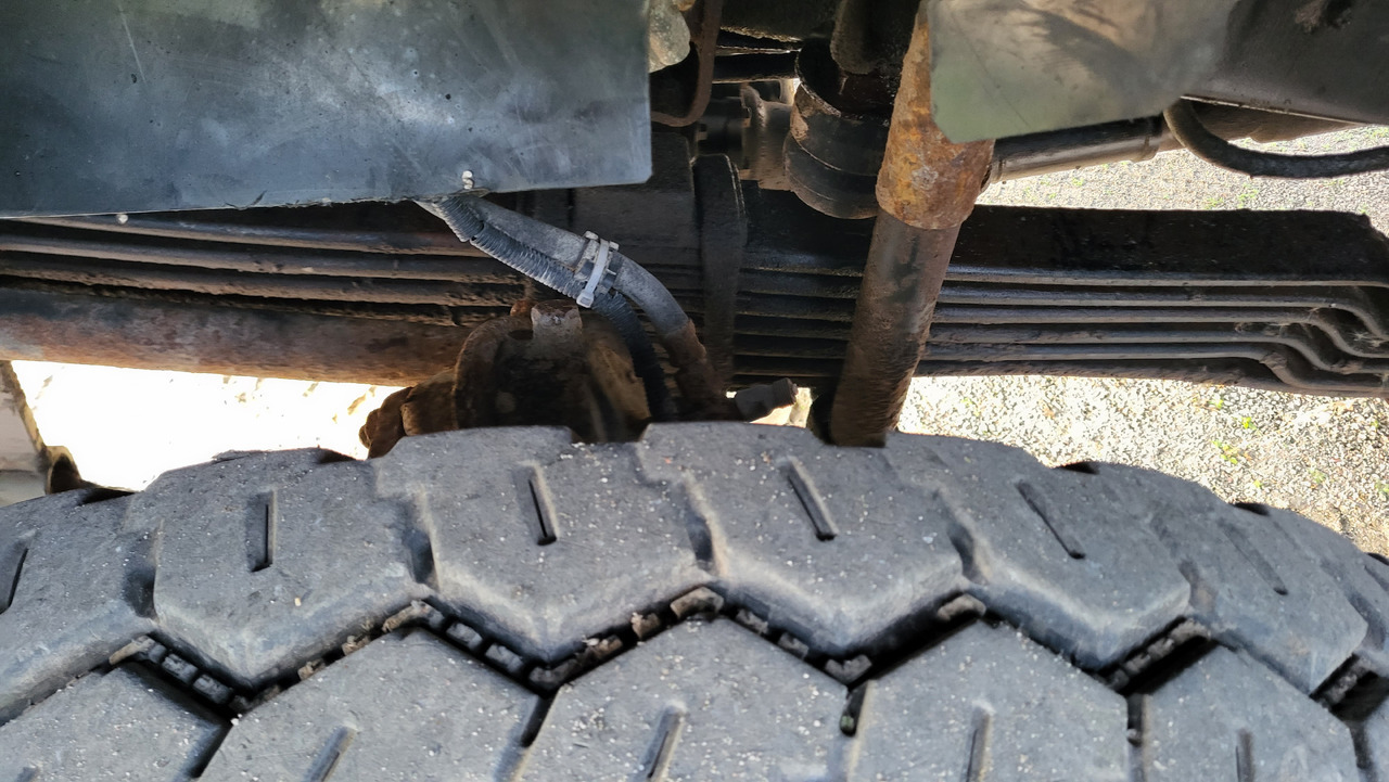 Camion basculantă pentru transport de materialelor în vrac MAN 33.414 6X6 HIAB 102 33.414: Foto 30 Camion basculantă pentru transport de materialelor în vrac MAN 33.414 6X6 HIAB 102 33.414: Foto 30