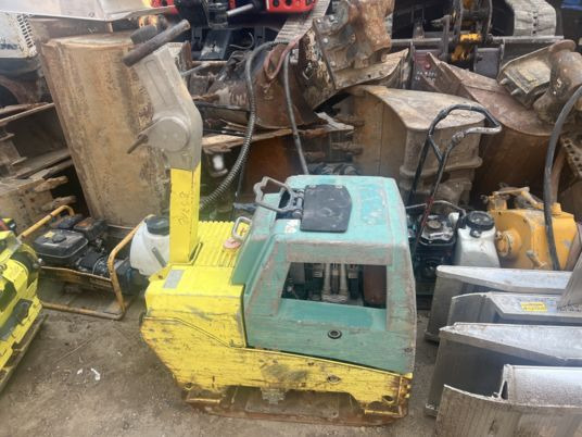 Ammann APH11095 - Placă compactoare: Foto 2 Ammann APH11095 - Placă compactoare: Foto 2