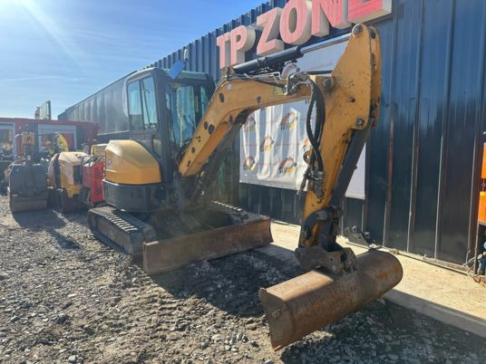 Bobcat E35 à 22 500€ HT - Mini excavator: Foto 4 Bobcat E35 à 22 500€ HT - Mini excavator: Foto 4